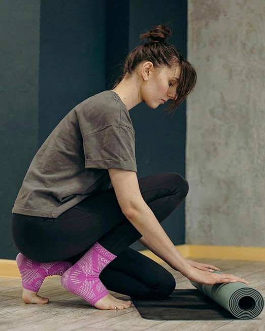 LISEPWU Copper Ankle Brace, Copper Infused Ankle Support Compression Sleeve for Men & Women, for Foot Pain Relief, Sprained Recovery, Achilles Tendonitis, Daytime or Night Use(Purple S)