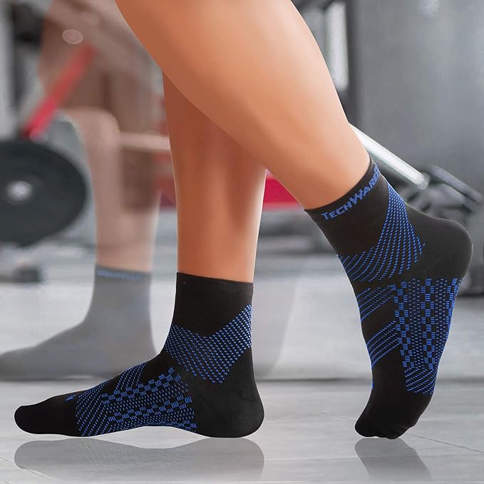 TechWare Pro Plantar Fasciitis Socks - Ankle Compression Socks for Women & Men. Achilles Tendonitis Brace & Foot Arch Support