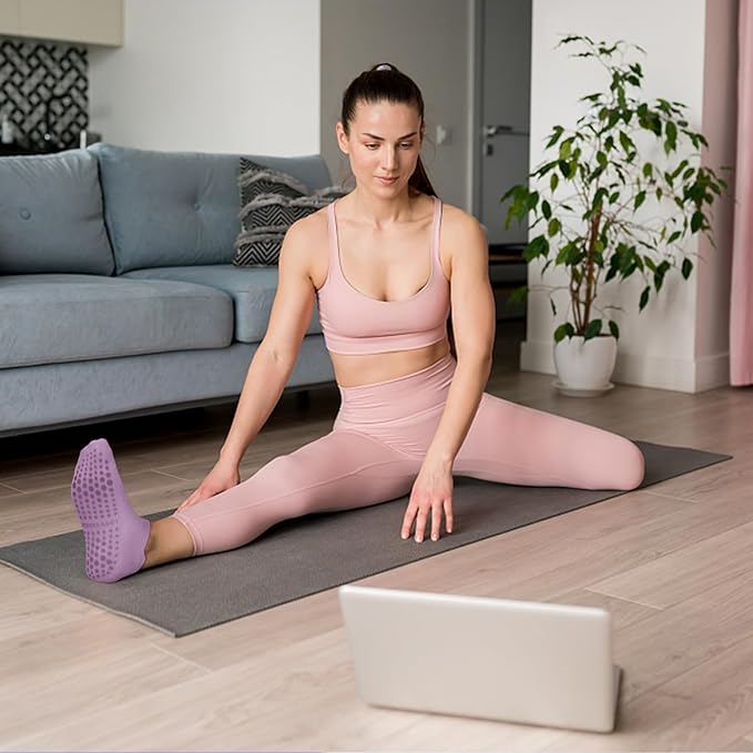 yeuG Pilates Socks for Women Non Slip Grip Socks for Yoga, Barre, Hospital, Barefoot Grippy Yoga Sock Womens Gifts 4 Pairs