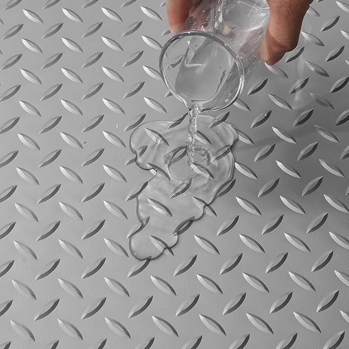 VEVOR Garage Floor Mat, 9.2 x 4.9 FT PVC Garage Flooring Roll, Non-Slip Diamond Texture, 45.21 sq.ft Covering Space, Garage Mats for Under Cars, for Gyms Boats Car Trailer, Silver