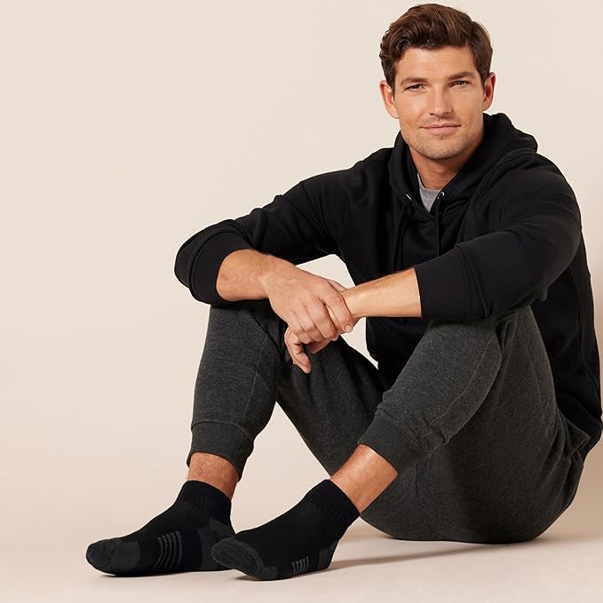 Amazon Essentials Men's Athletic Ankle Socks, Cushioned with Arch Support, Moisture Wicking