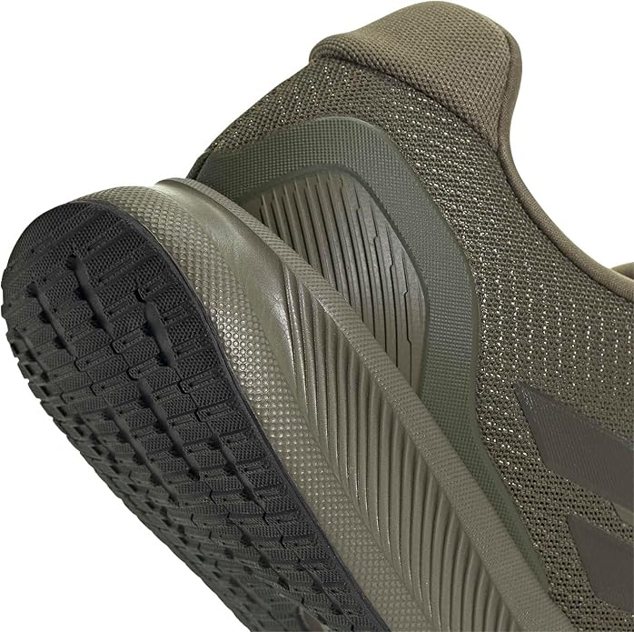 adidas Men's Falcon